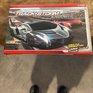 1/43 slot car racing track